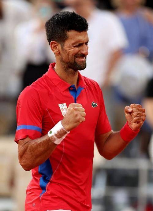 问鼎-包含德约科维奇遭遇五持续失利，西班牙队教练压力巨大！再创辉煌时刻的词条