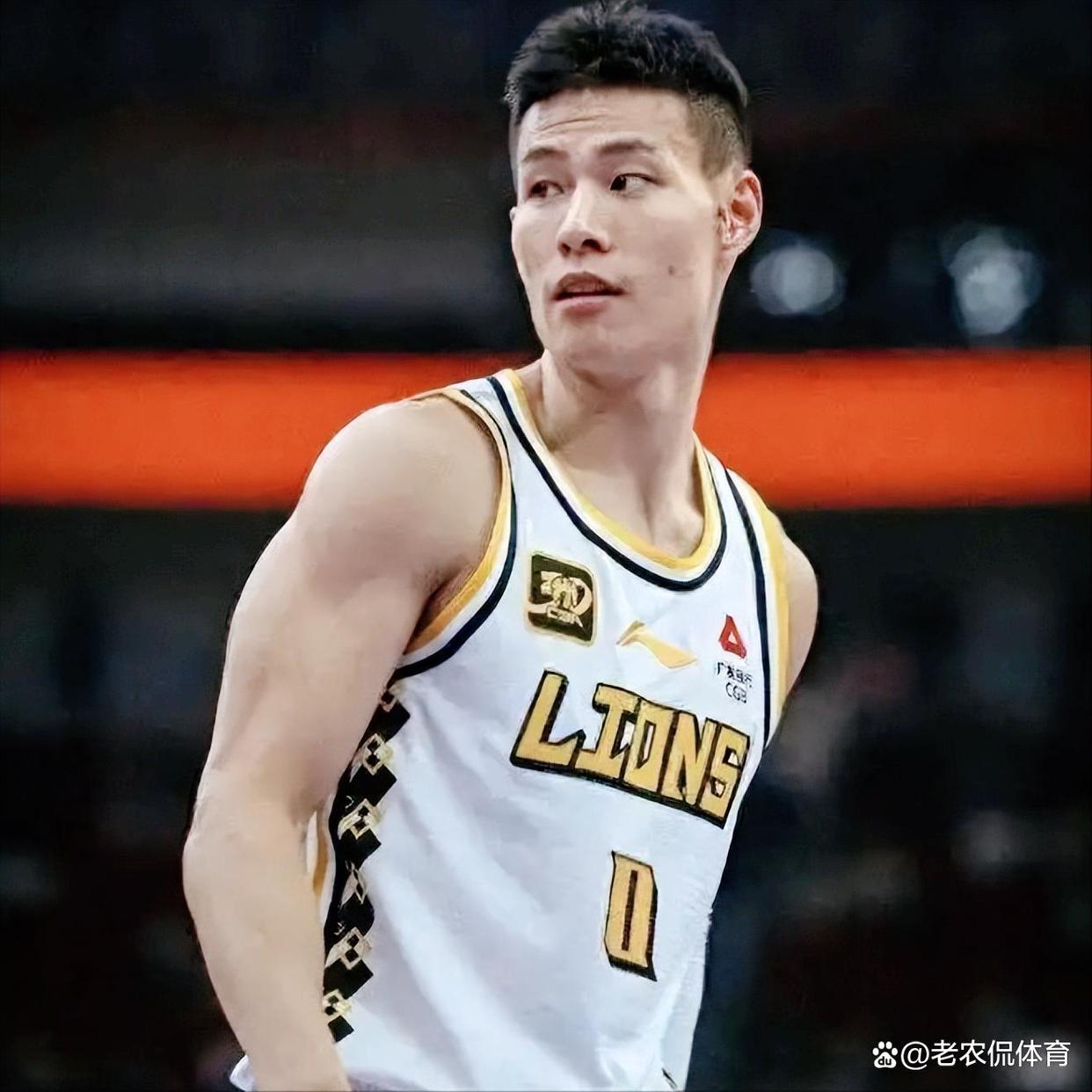 问鼎-广厦男篮今晨造点机会，志在中超名次提升，目标明确，年轻球员得到机会的简单介绍