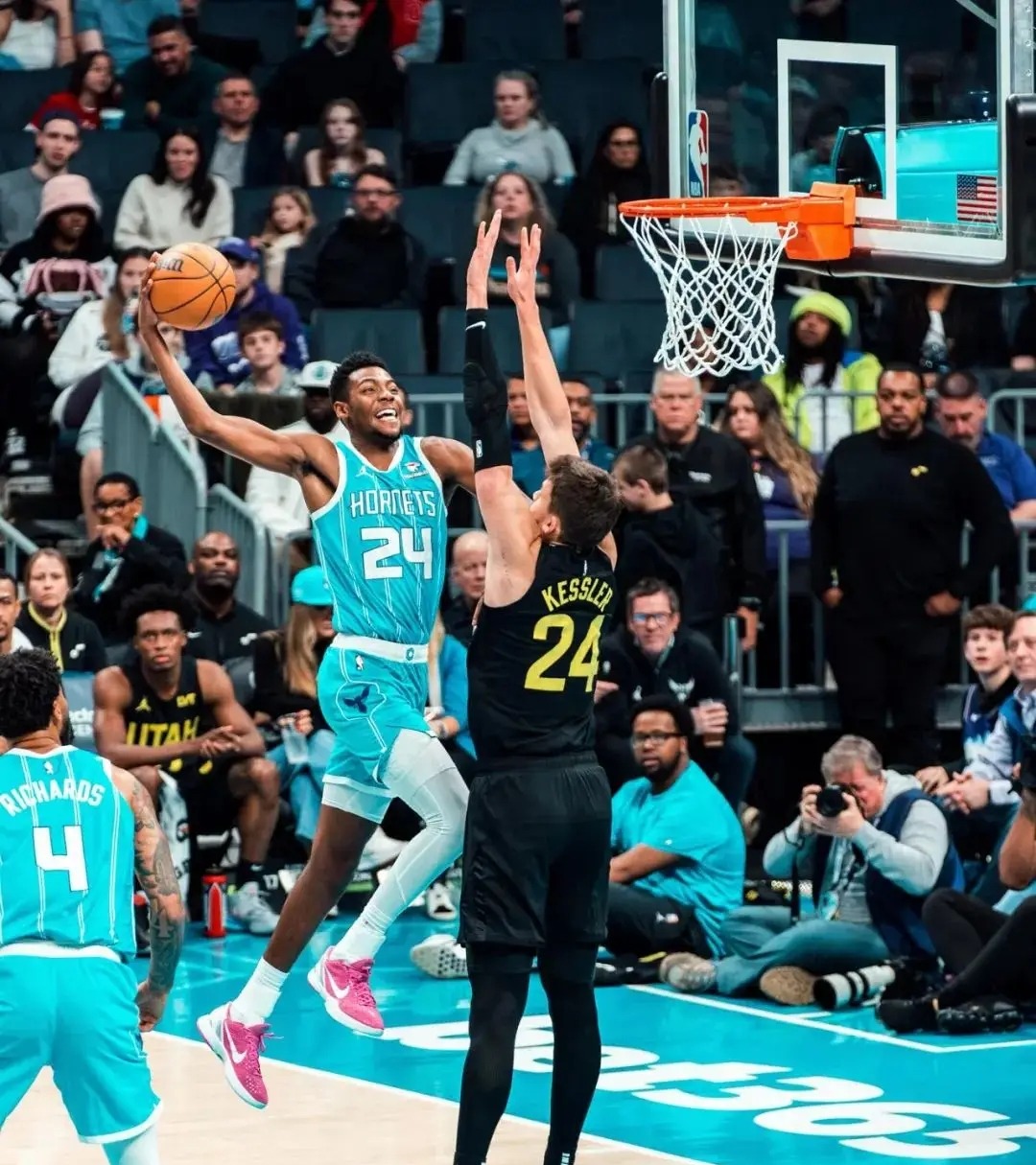 NBA总决赛倒计时，夏洛特黄蜂集结日官宣签约，细节引发关注，更衣室稳定，医务组通报恢复(nba最前线杜兰特总冠军)