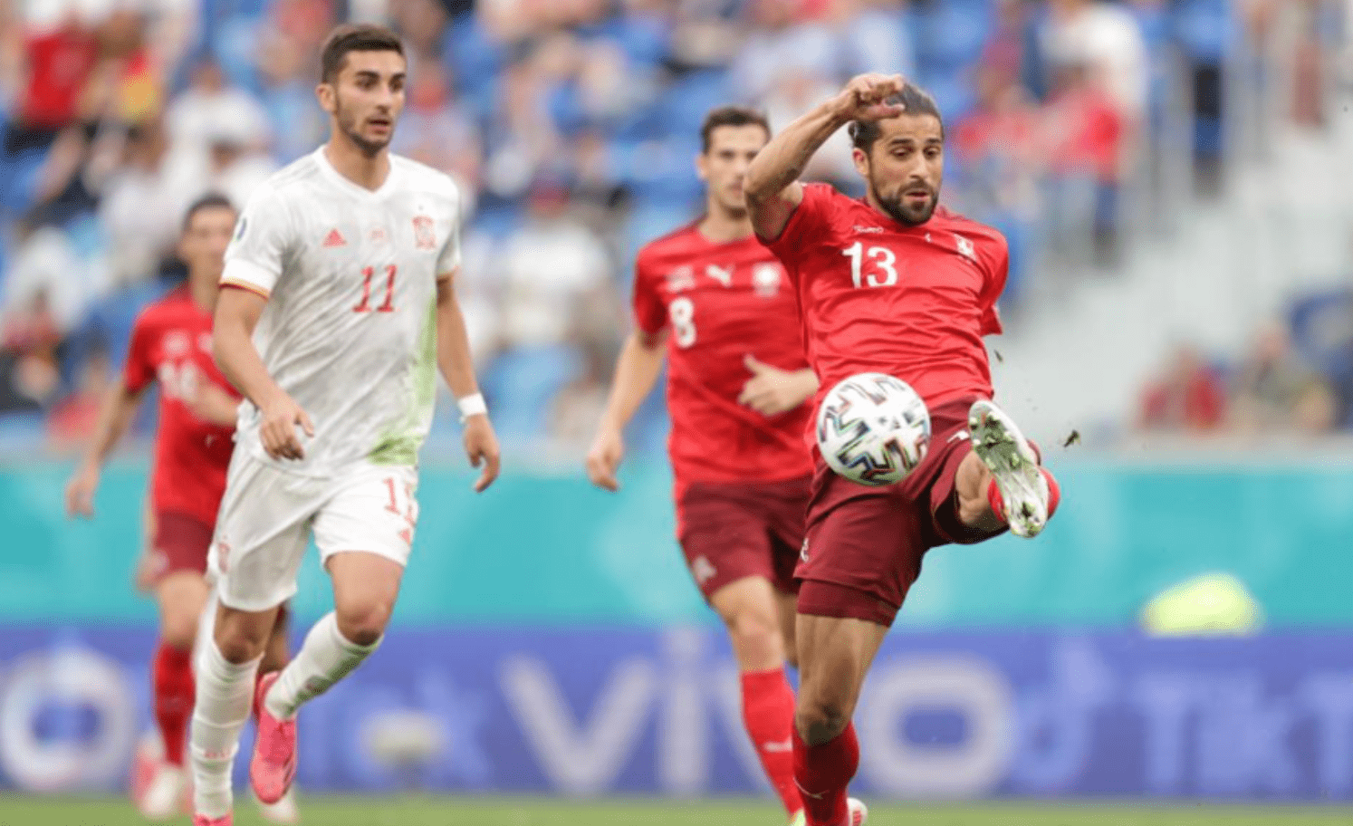 问鼎国际-关于西亚卡姆爆冷击败瑞士队，出色防守引爆全场！的信息